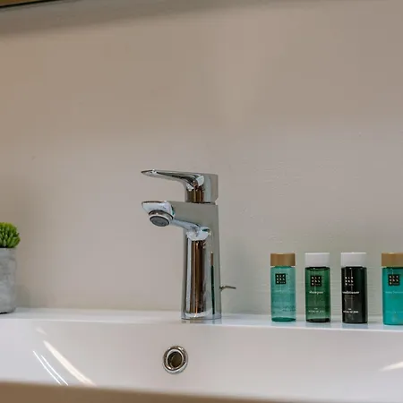 Appartamento Pretty Furnished Near The Sea